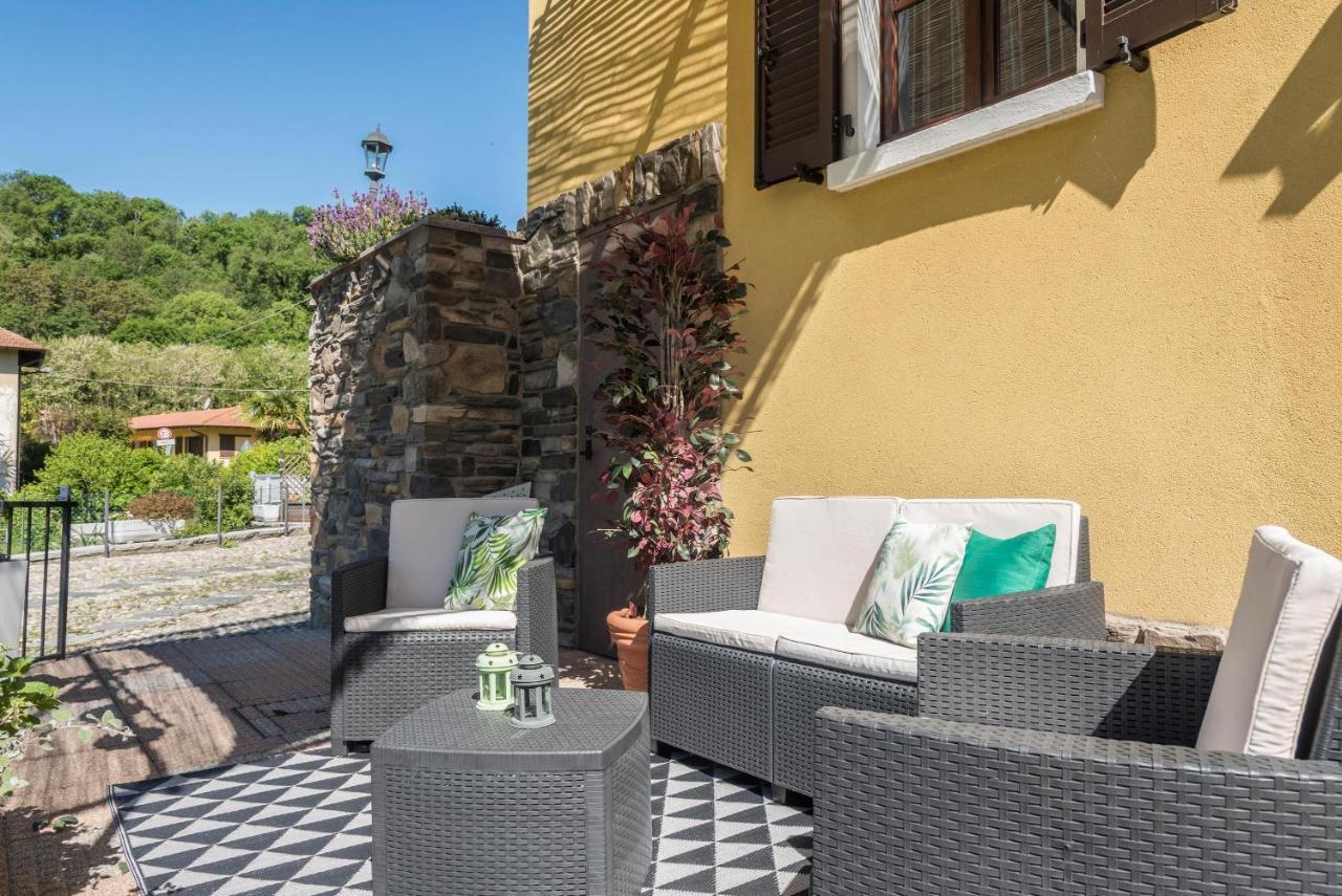 Tinas Yellow Home Leggiuno Exteriér fotografie