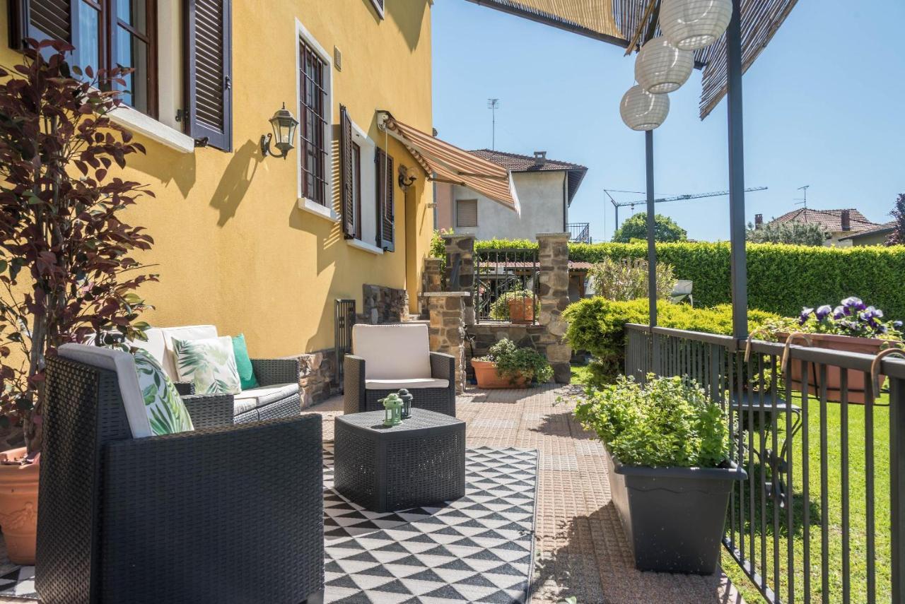 Tinas Yellow Home Leggiuno Exteriér fotografie